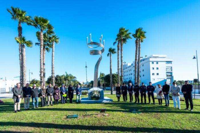 Torremolinos celebra un acto en memoria a las víctimas del Holocausto en el 80 aniversario de la liberación de Auschwitz