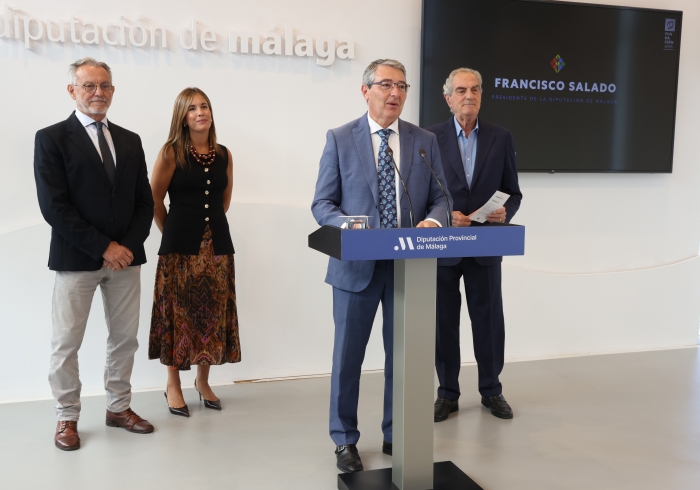 La Diputación rinde homenaje a 33 centenarios de la provincia con motivo del Mes del Mayor