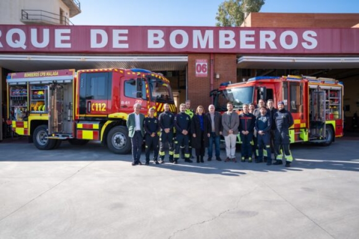 Diputación refuerza el parque de bomberos de Torremolinos con dos nuevos vehículos para mejorar las intervenciones en incendios y otras emergencias