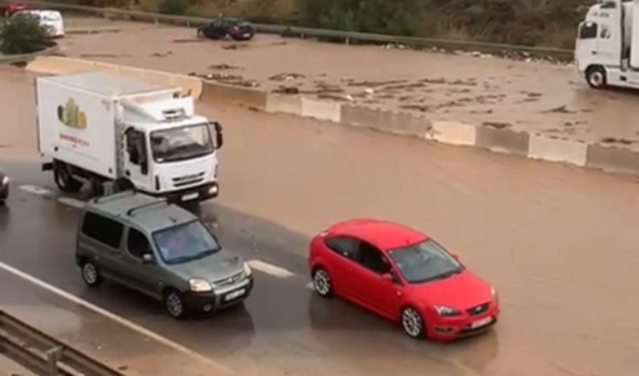 Emergencias 112 atiende unas cuarenta incidencias por las lluvias en Almería