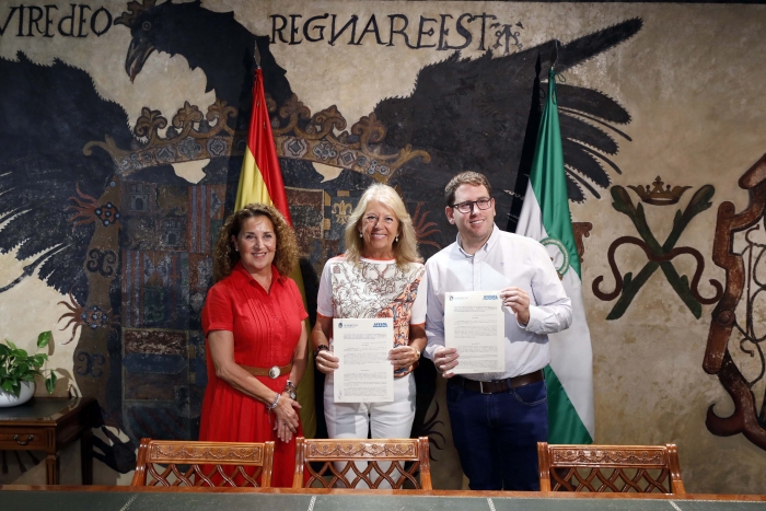 Marbella renueva su compromiso con las asociaciones Afesol y Crece con la firma de sendos convenios de colaboración anuales por un total de 67.000 euros