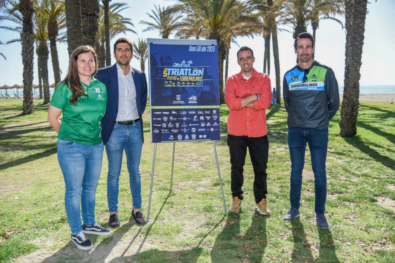 Más de 200 deportistas ya se han inscrito en el V Triatlón Playas de Torremolinos que se disputa el 30 de abril