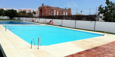 Estepona abre al público la piscina municipal del polideportivo Santo Tomás de Aquino