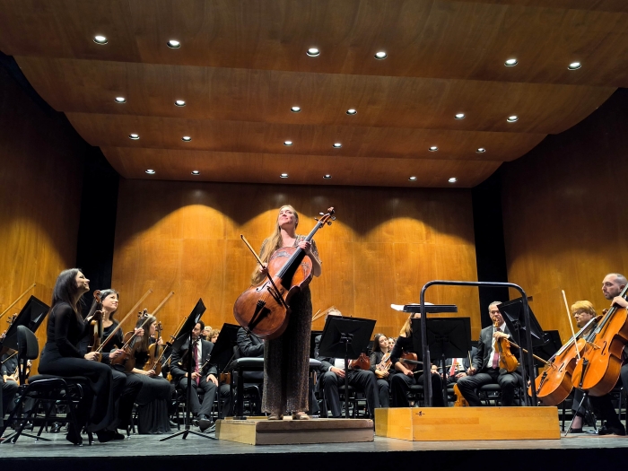 Nadège Rochat con la OFM en el Teatro Cervantes de Málaga