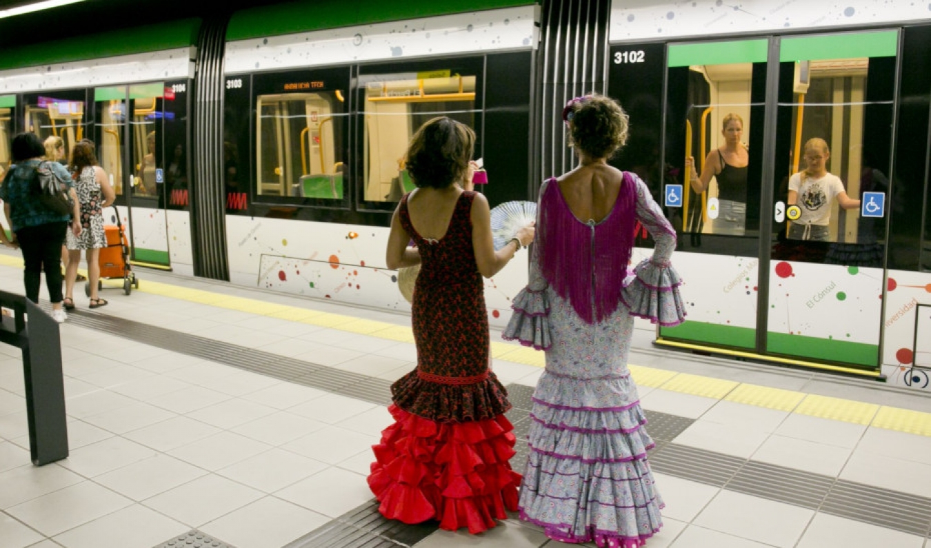 El Metro de Málaga amplía el horario del servicio en Feria y refuerza el personal y la vigilancia