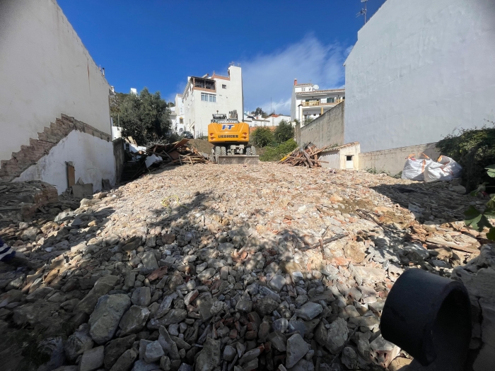 Culminan los trabajos de demolición del inmueble donde irá la futura Casa de la Cultura de Benalmádena Pueblo